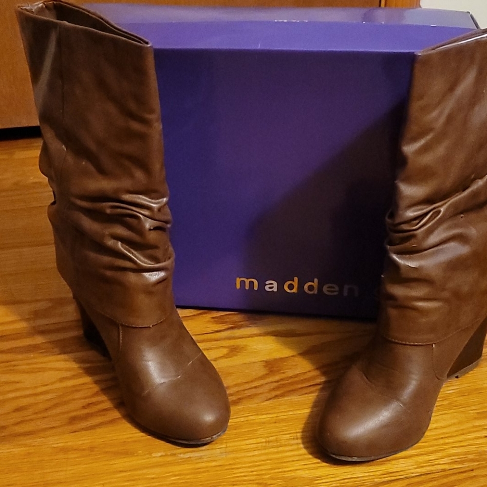 Leather boots